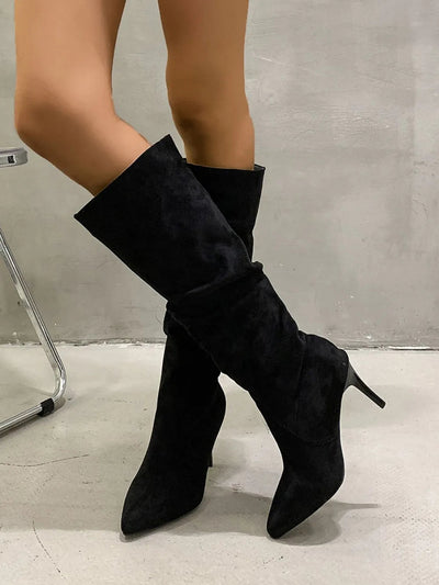 Botas Elegantes de Tacón Alto con Pliegues y Sin Cierre