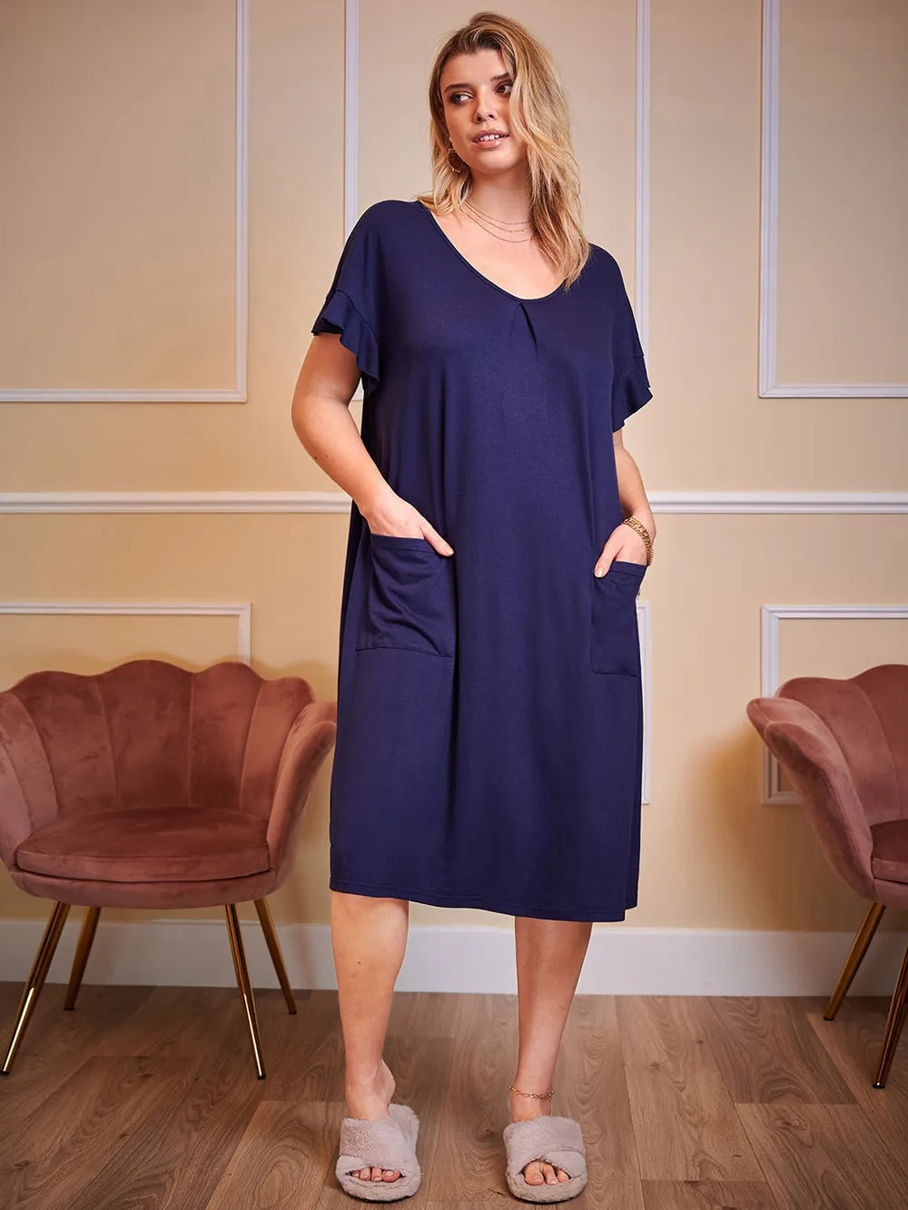 Plus Size Round Neck Short Sleeve Lounge Dress - Korvel