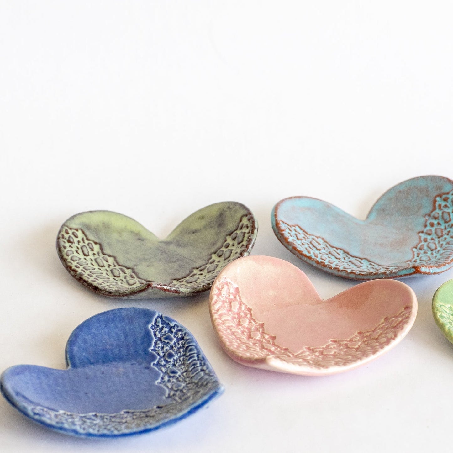 Charming Heart-Shaped Ring Dish - Handcrafted Elegance - Korvel