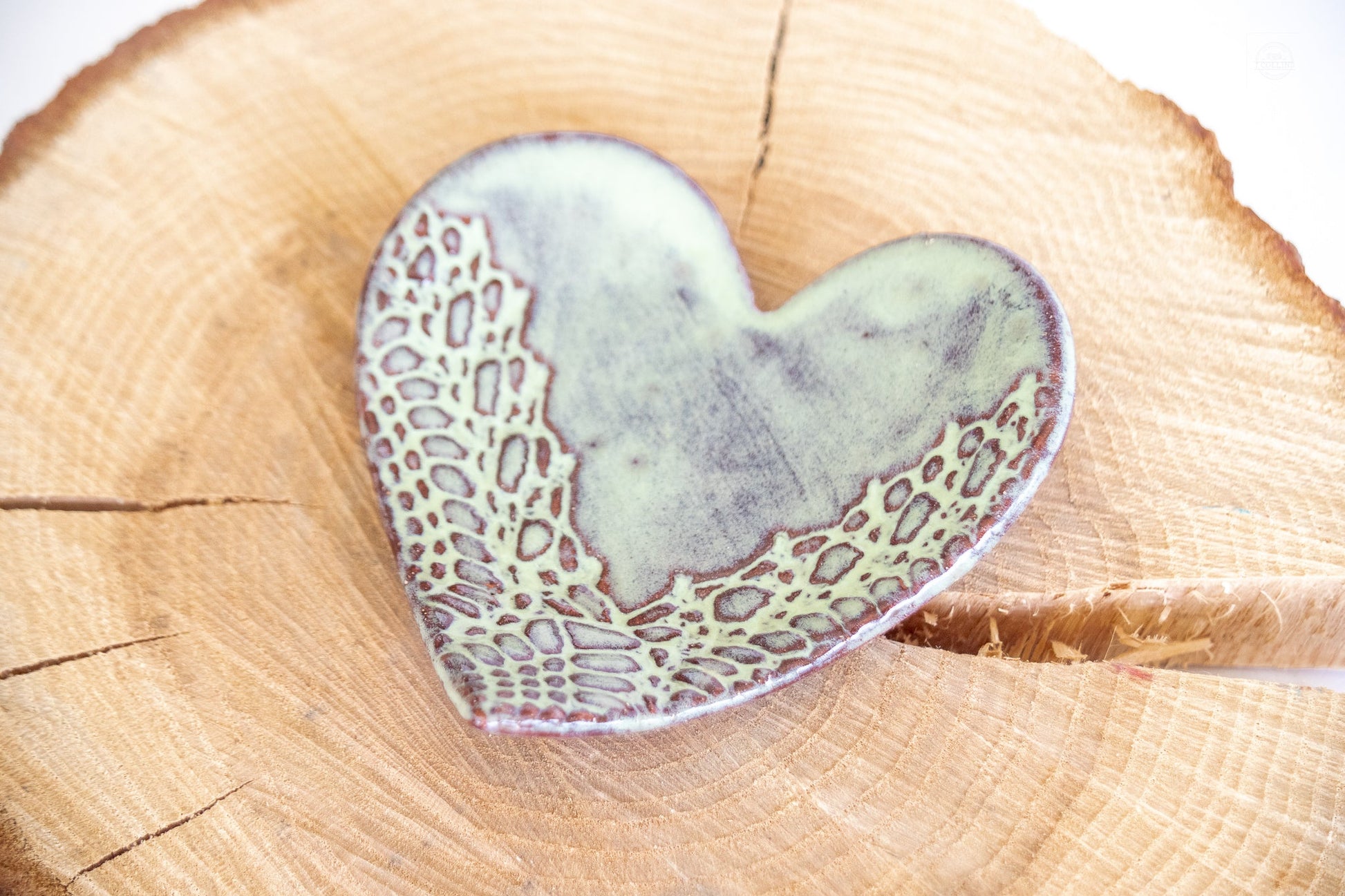 Charming Heart-Shaped Ring Dish - Handcrafted Elegance - Korvel