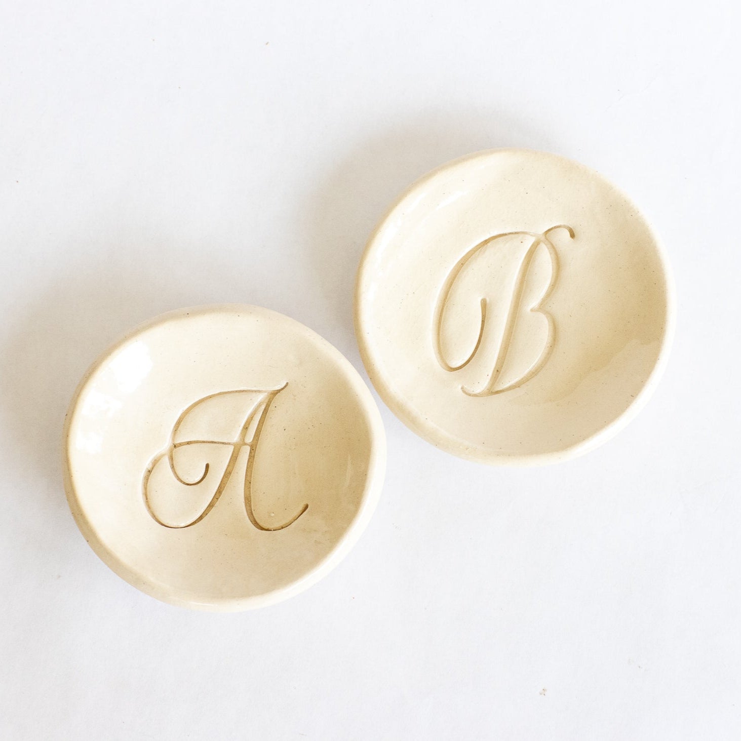Personalized Ceramic Ring Dish - Customizable Design - Korvel