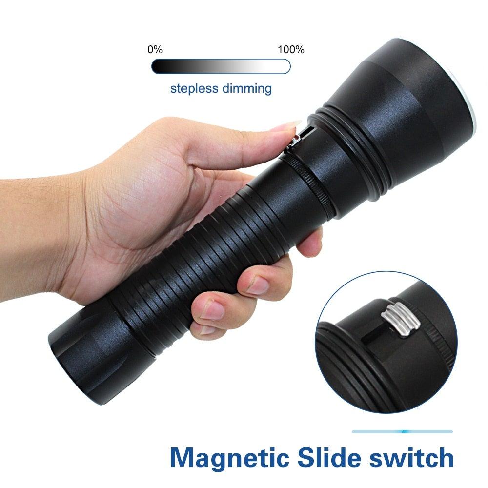 Lampe de plongée LED rechargeable premium pour exploration sous-marine