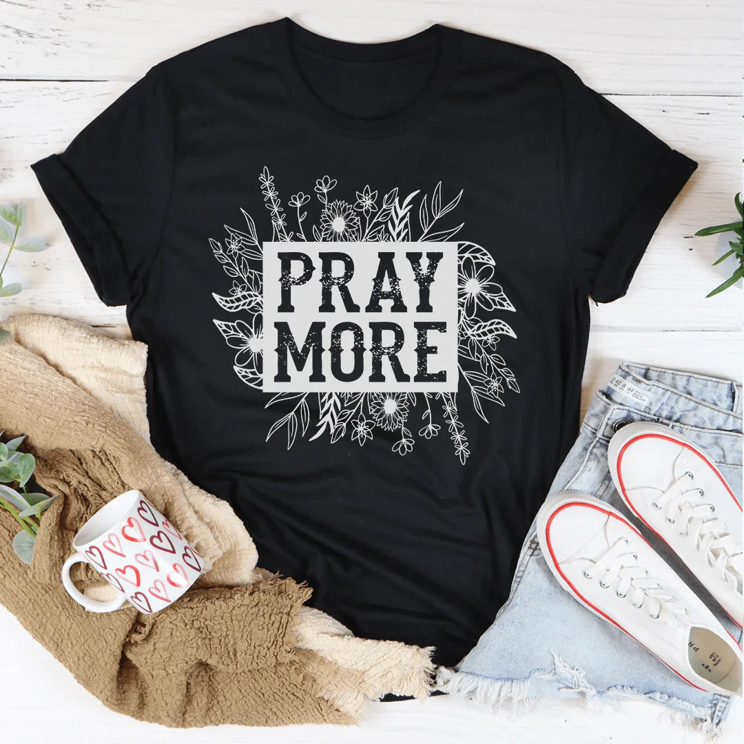 Camiseta floral Pray More