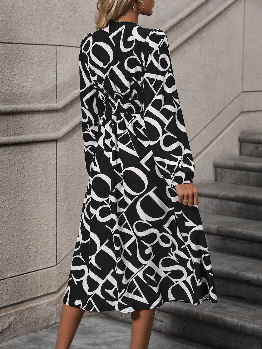Printed V-Neck Long Sleeve Midi Dress - Korvel