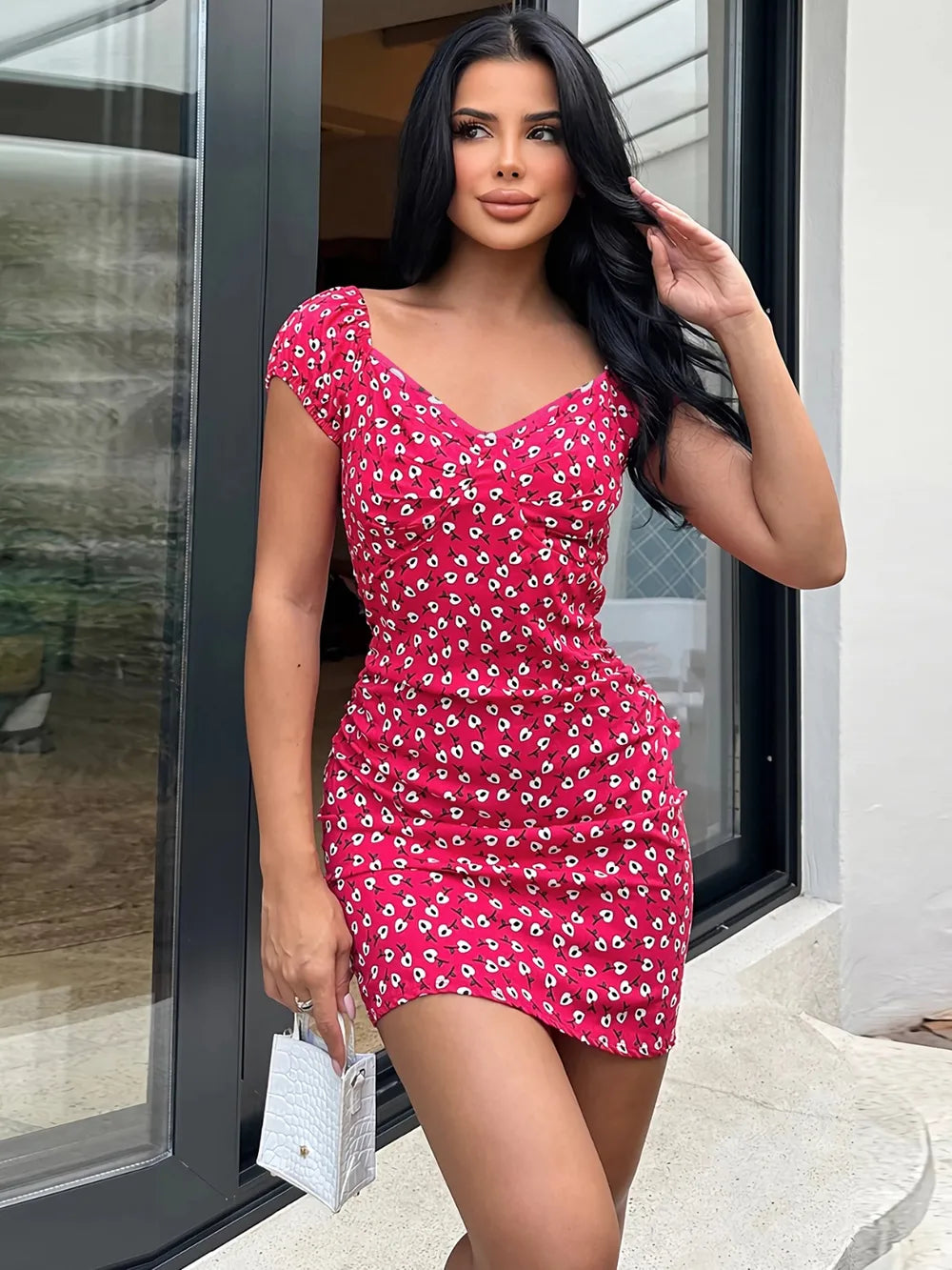 Elegant Printed V-Neck Short Sleeve Mini Dress