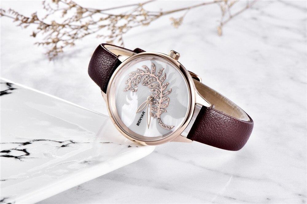 Montre à Quartz Ronde Élégante pour Femme avec Bracelet en Maille en Acier Inoxydable