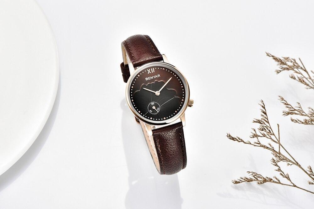 Elegant Round Luxury Women's Quartz Watch - Waterproof & Fashionable