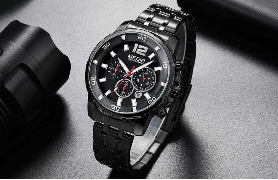 Luxury Men's Gold Quartz Analogue Wristwatch