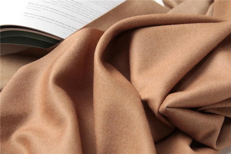 Elegant Cashmere Winter Scarf - Lightweight & Versatile Shawl for Women - Korvel