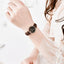 Montre à Quartz Rouge de Luxe pour Femme avec Bracelet en Cuir