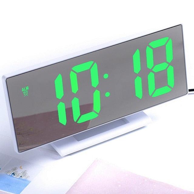 Reloj Despertador Digital Premium con Doble Alarma y Cargador USB