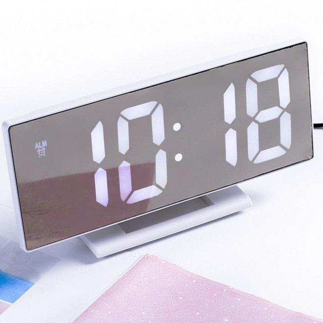 Reloj Despertador Digital Premium con Doble Alarma y Cargador USB
