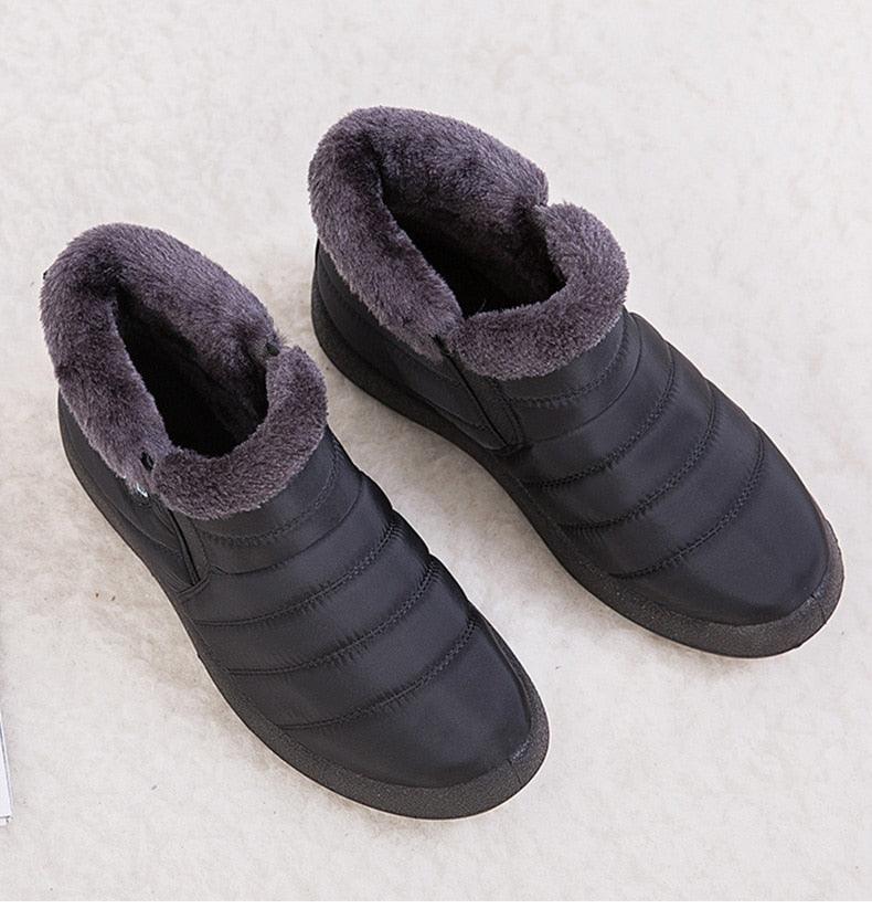 Stylish Women's Waterproof Winter Boots - Lightweight Ankle Design with Fur Lining - Korvel