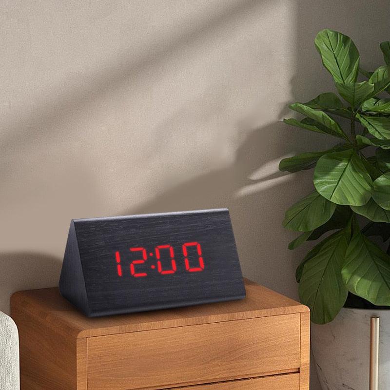 Elegant LED Wooden Alarm Clock with Temperature & Humidity Display - Korvel