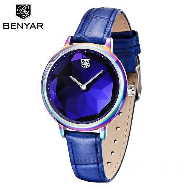 Montre analogique étanche pour femmes au style élégant avec bracelet en cuir