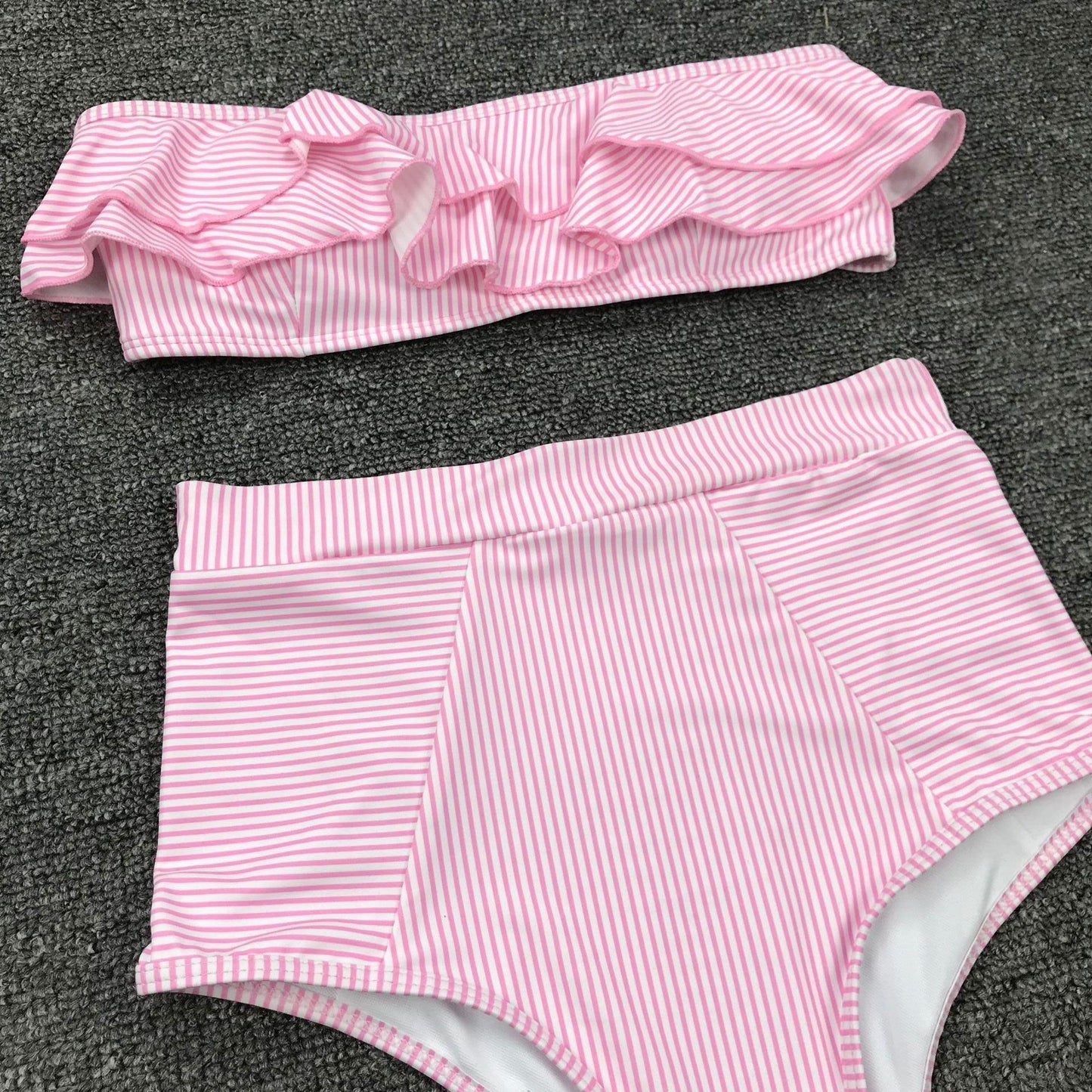 Conjunto de Bikini de Cintura Alta a Rayas Blancas y Azules Retro