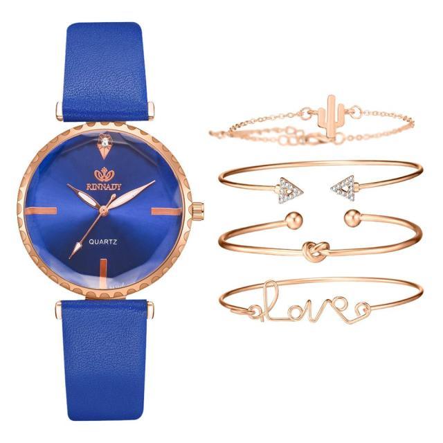 Montre analogique à quartz de luxe pour femmes avec bracelet en cuir élégant
