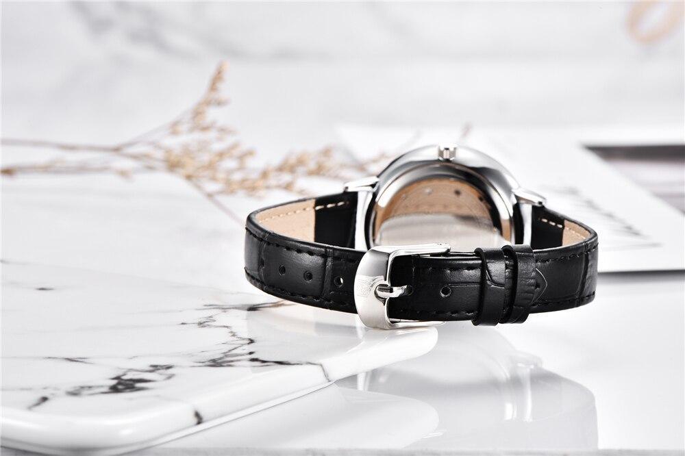 Montre analogique étanche pour femmes au style élégant avec bracelet en cuir