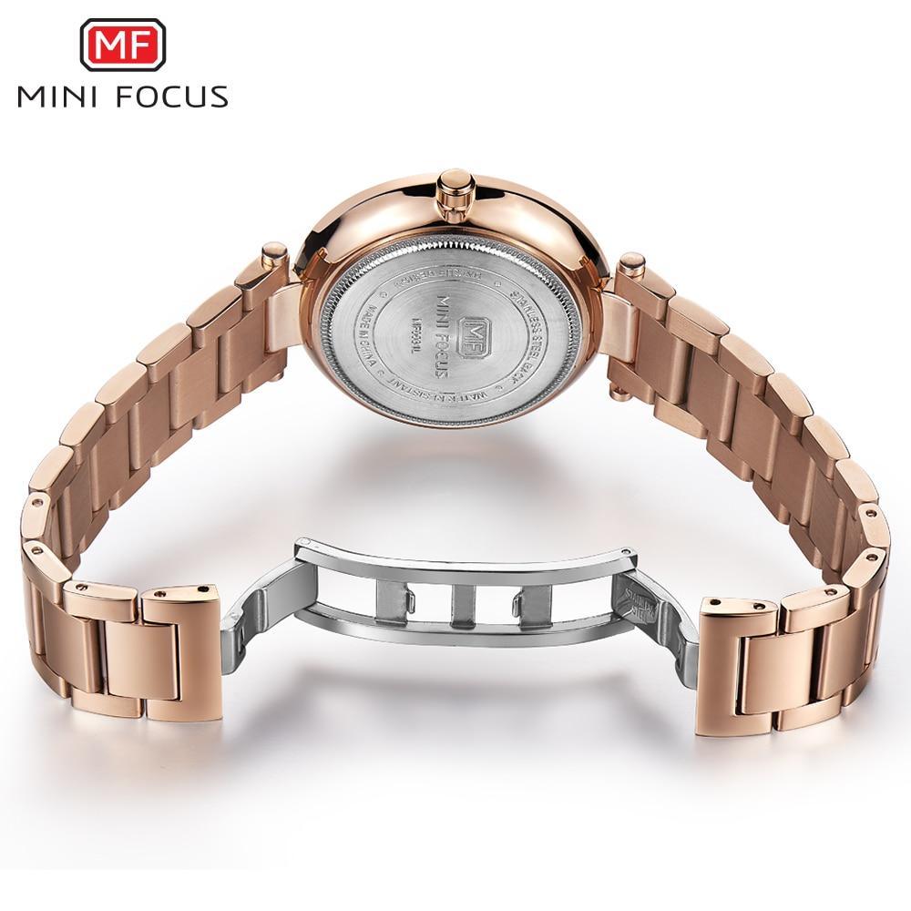 Montre à Quartz Élégante pour Femme avec Accents en Cristal