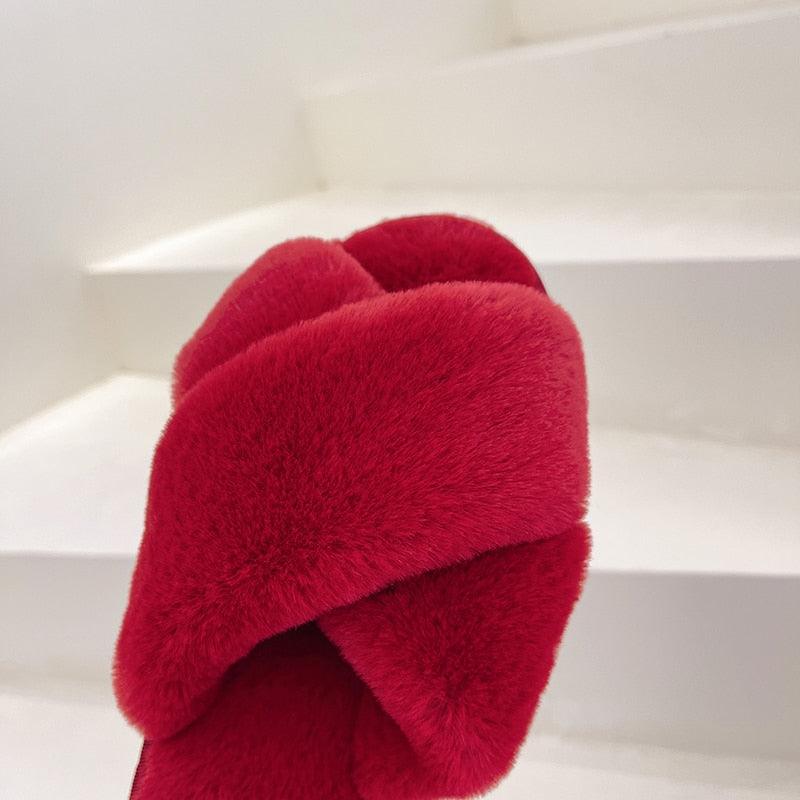 Cozy Faux Fur Slippers for Women - Soft and Stylish