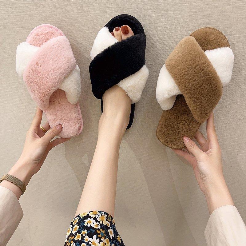Cozy Faux Fur Slippers for Women - Soft and Stylish