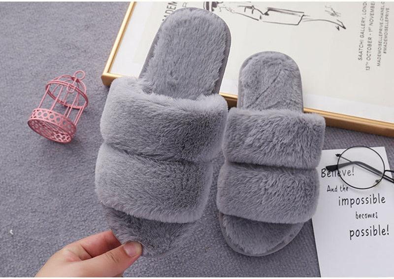 Cozy Faux Fur Slippers for Women - Soft and Stylish