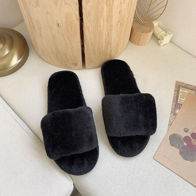 Cozy Faux Fur Slippers for Women - Soft and Stylish