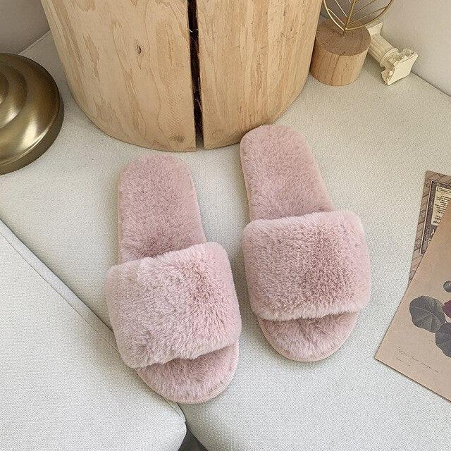Cozy Faux Fur Slippers for Women - Soft and Stylish