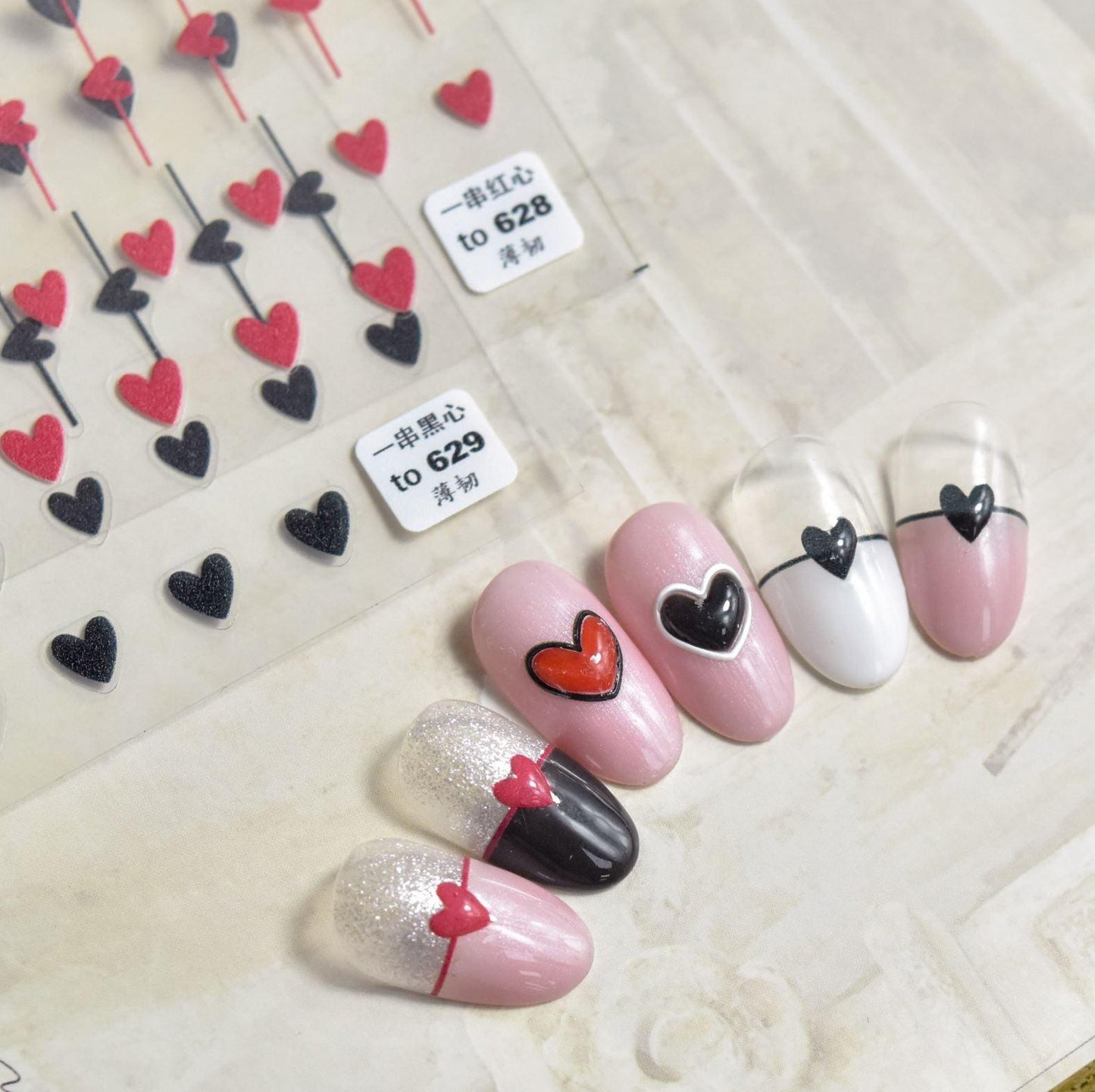 Pegatinas de Uñas Bubble Cute Corazones Negros y Rojos