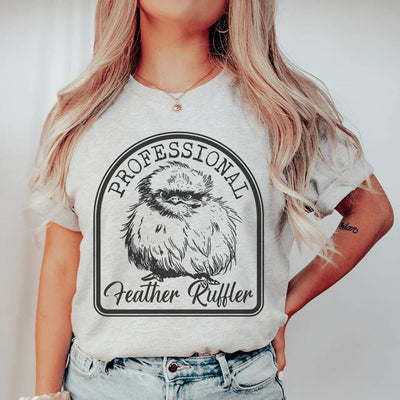 Camiseta profesional con volantes de plumas