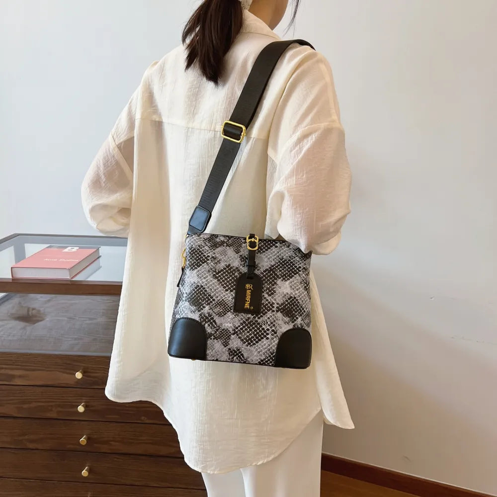 PU Leather Snakeskin Print Crossbody Bag - Korvel