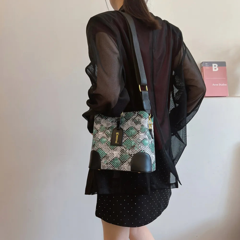 PU Leather Snakeskin Print Crossbody Bag - Korvel