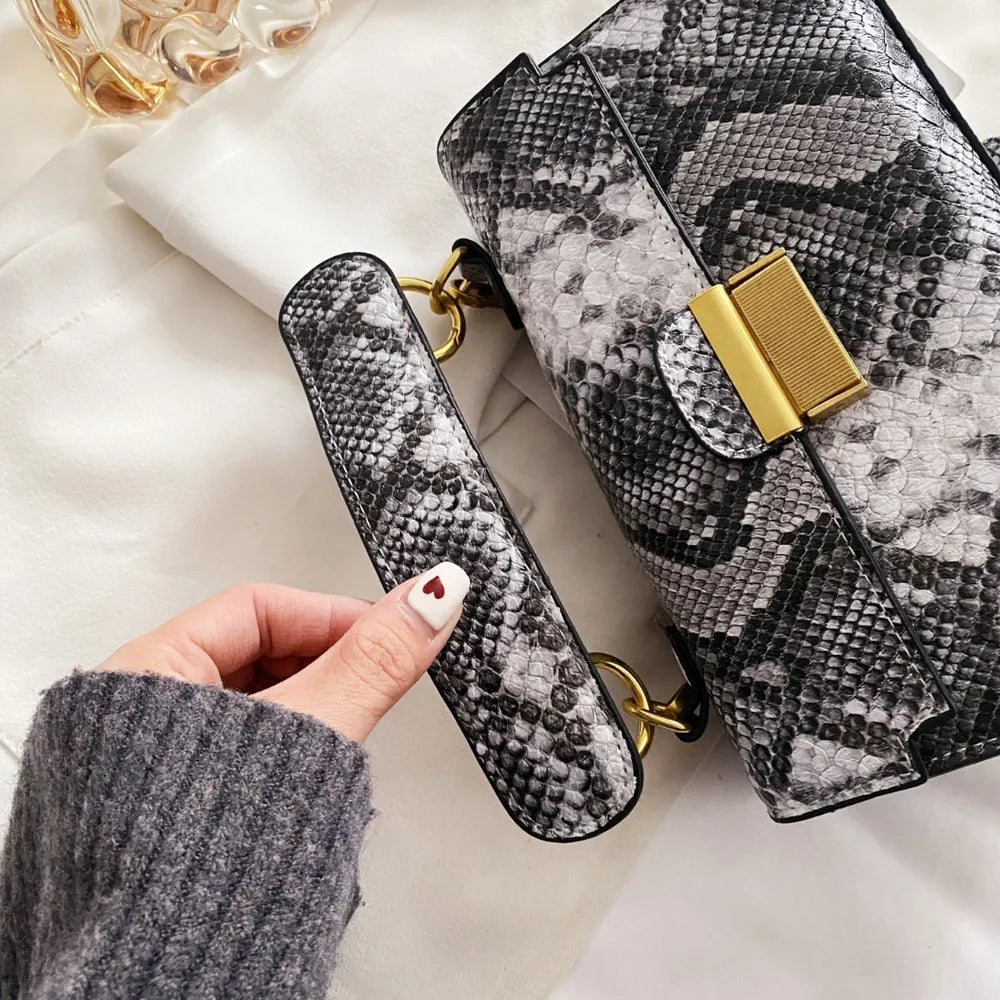 Elegant PU Leather Snakeskin Print Crossbody Bag