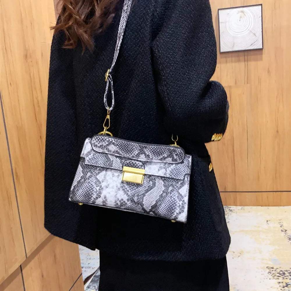 Elegant PU Leather Snakeskin Print Crossbody Bag
