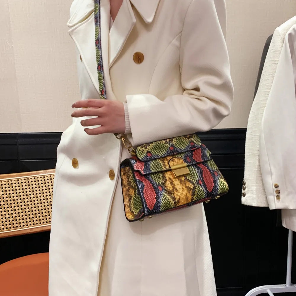 Elegant PU Leather Snakeskin Print Crossbody Bag