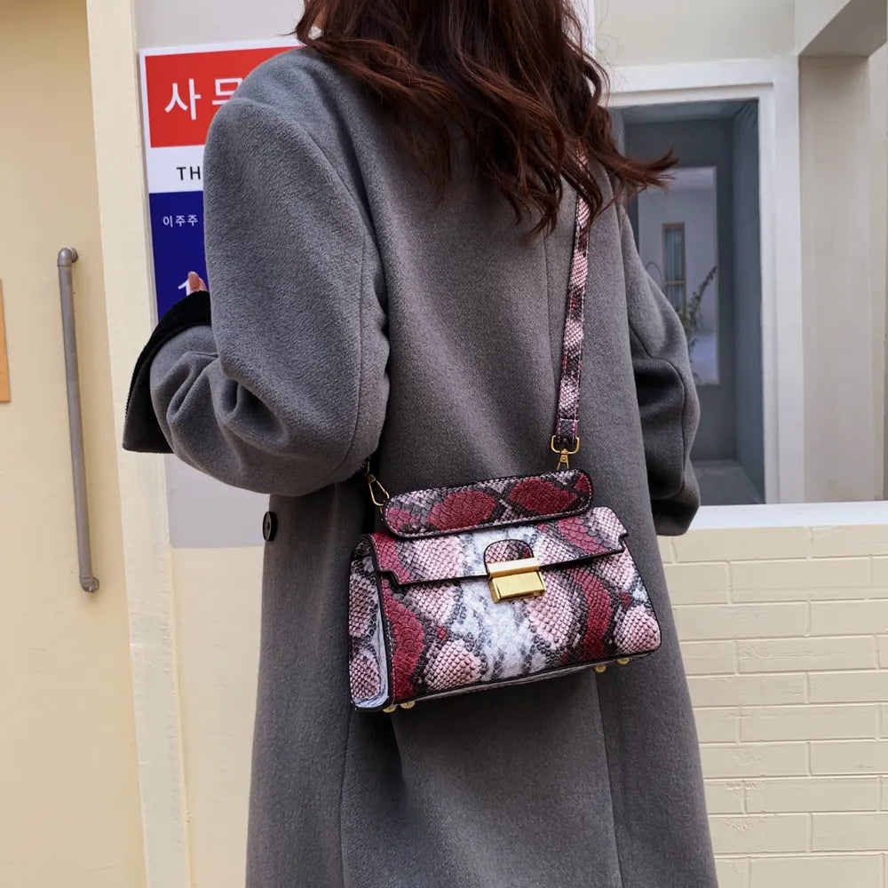 Elegant PU Leather Snakeskin Print Crossbody Bag
