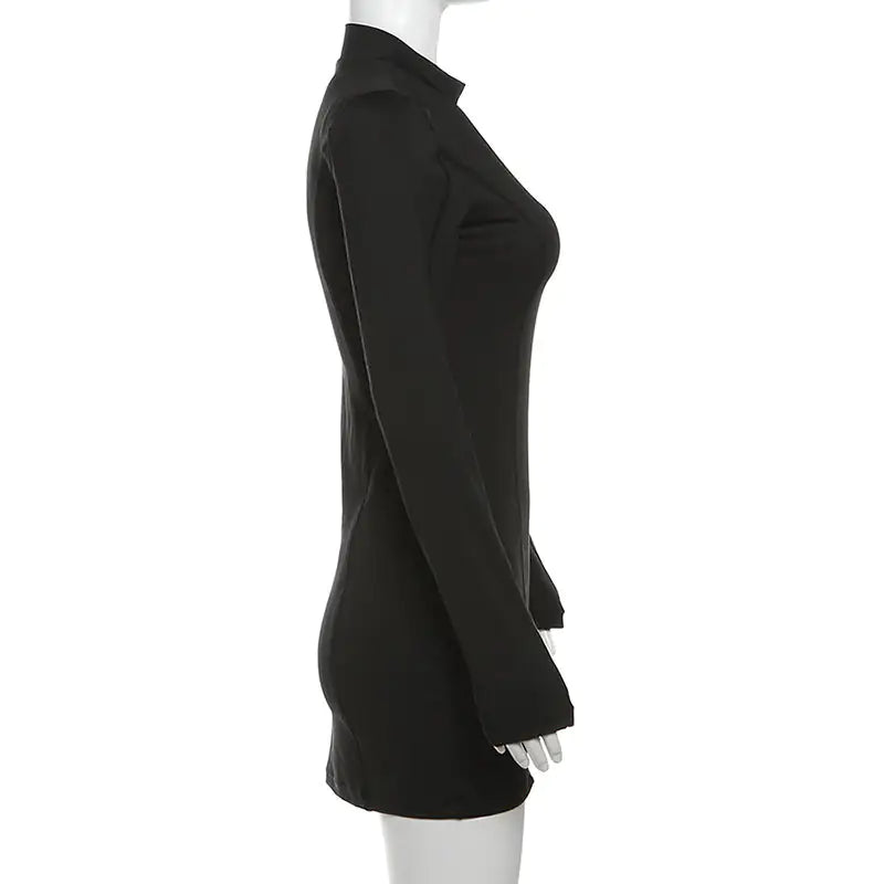 Robe Mini à Manches Longues Chic pour une Élégance Sans Effort