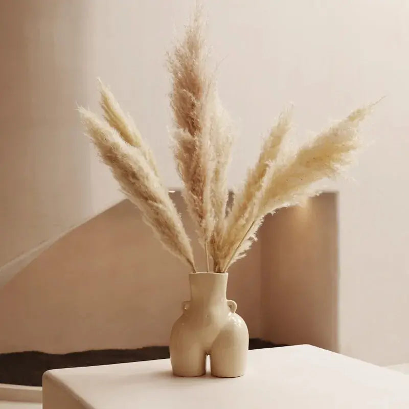Vases en céramique corps humain - Décor unique pour la maison