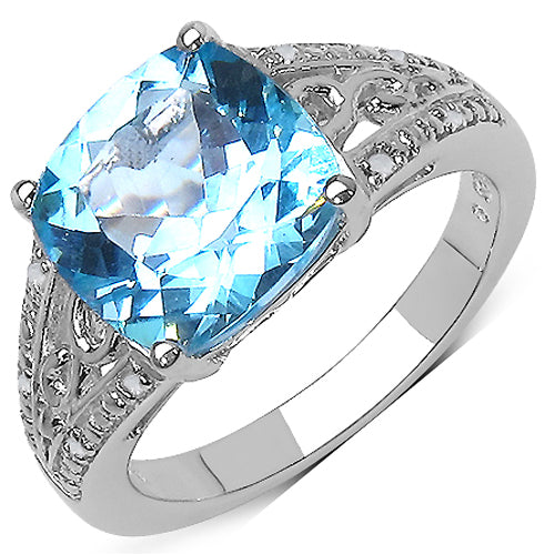 Anillo de Plata Esterlina con Topacio Azul de 5.05 Quilates y Acentos de Diamante