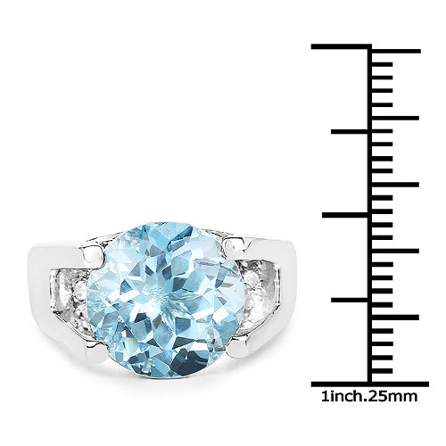 Anillo de Plata Esterlina con Topacio Azul de 7.21 Quilates y Circonitas