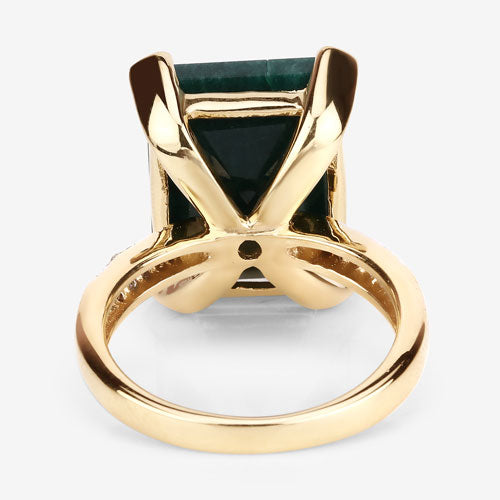Bague en argent sterling avec émeraude teinte de 7,64 carats et diamants blancs