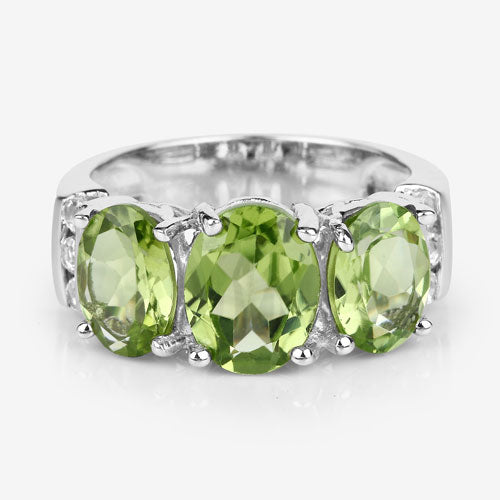 Anillo de Plata Esterlina con Peridoto y Topacio Blanco de 4.14 Quilates
