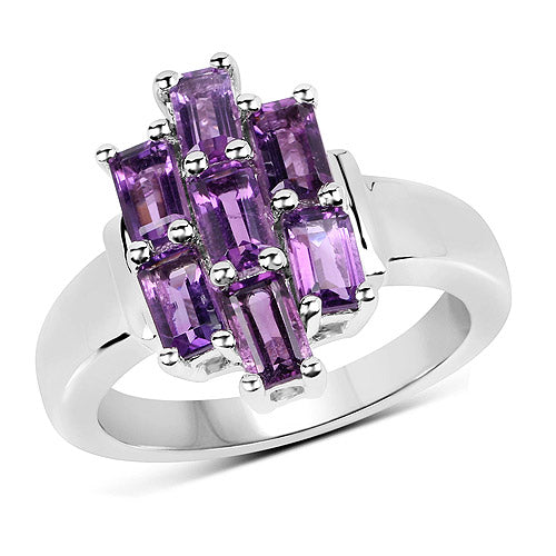 Anillo de Compromiso de Plata Esterlina con Amatista Genuina de 2.80 Quilates