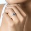 Bague de fiançailles en saphir bleu de 0,78 carat et diamant en or blanc 14K