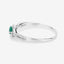 Bague en or blanc 14K avec émeraude zambienne de 0,32 carat et diamants