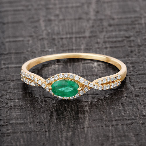 Bague de fiançailles en or jaune 14K avec émeraude zambienne de 0,32 carat et diamants