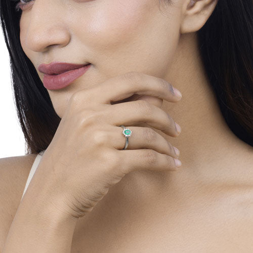 Bague de fiançailles en or blanc 14K avec émeraude zambienne de 0,40 carat et diamants