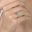Bague de fiançailles en or blanc 14K avec émeraude zambienne de 0,67 carat et diamants