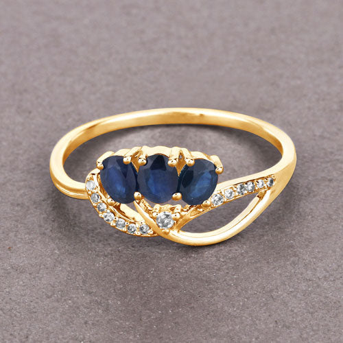 Bague de fiançailles en saphir bleu et diamant de 0,65 carat en or jaune 14K