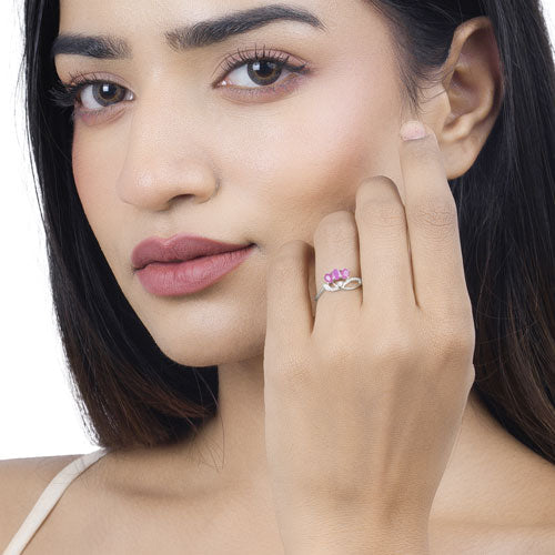 Bague de fiançailles en or blanc 14K avec rubis et diamants de 0,71 carat